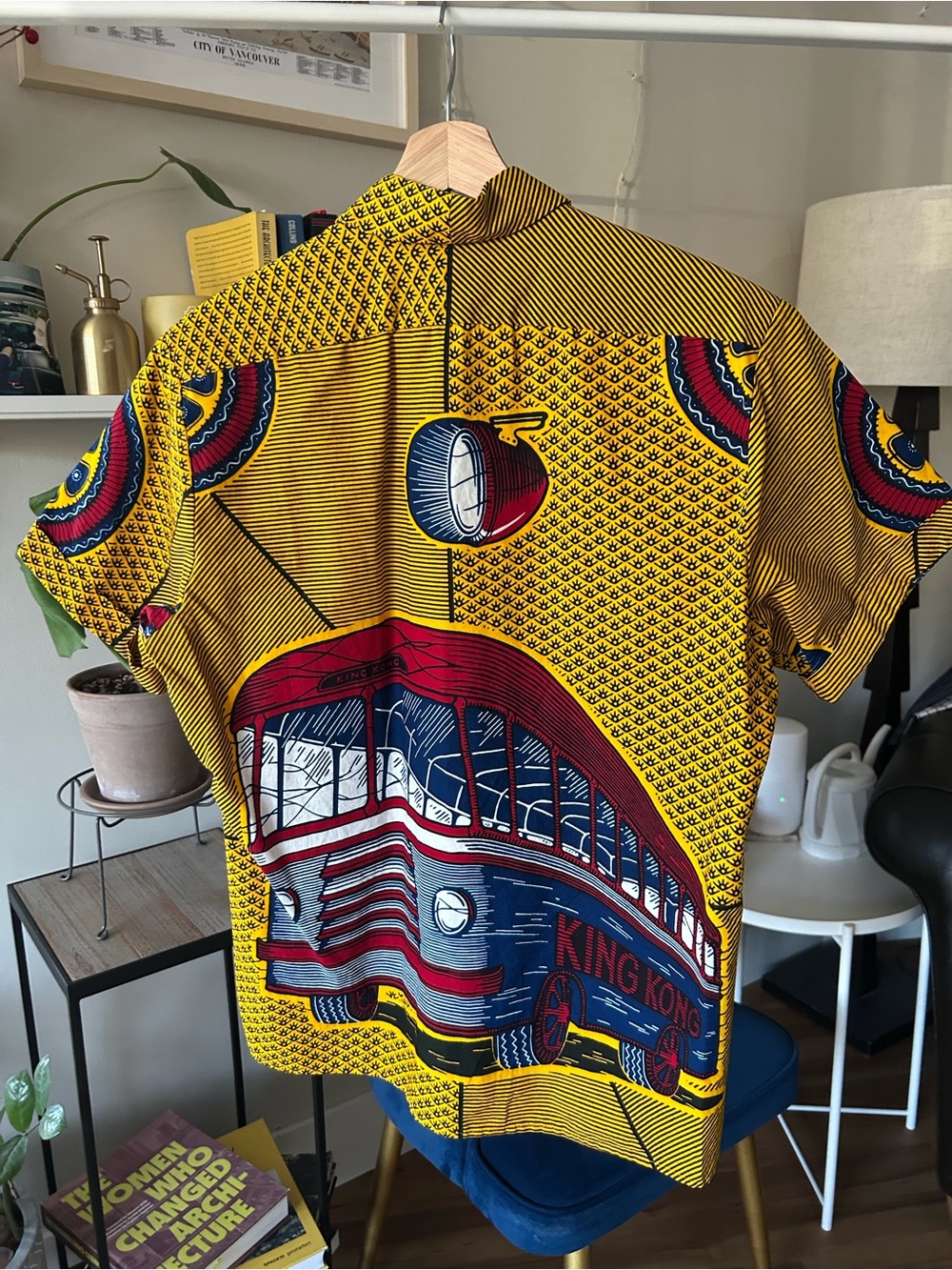 Set Adrift Limited Edition Hand Crafted Short Sleeve Shirt Bus - Picture 4 of 6